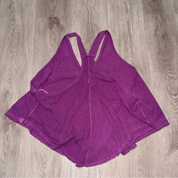 We The Free Tank - Picture 6 of 6